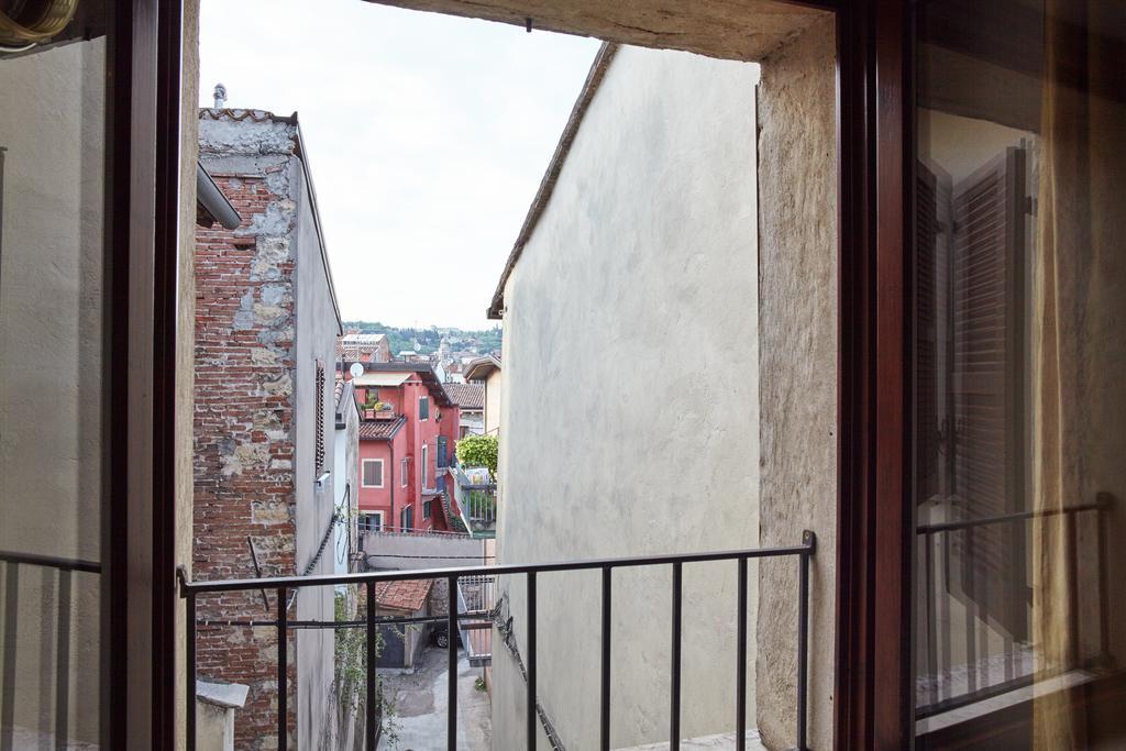 L'Ospite Appartamenti Verona Exterior photo